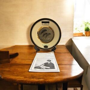 Chokin 24kt Rim Art Collectable Earth Day Numbered Plate with Stand